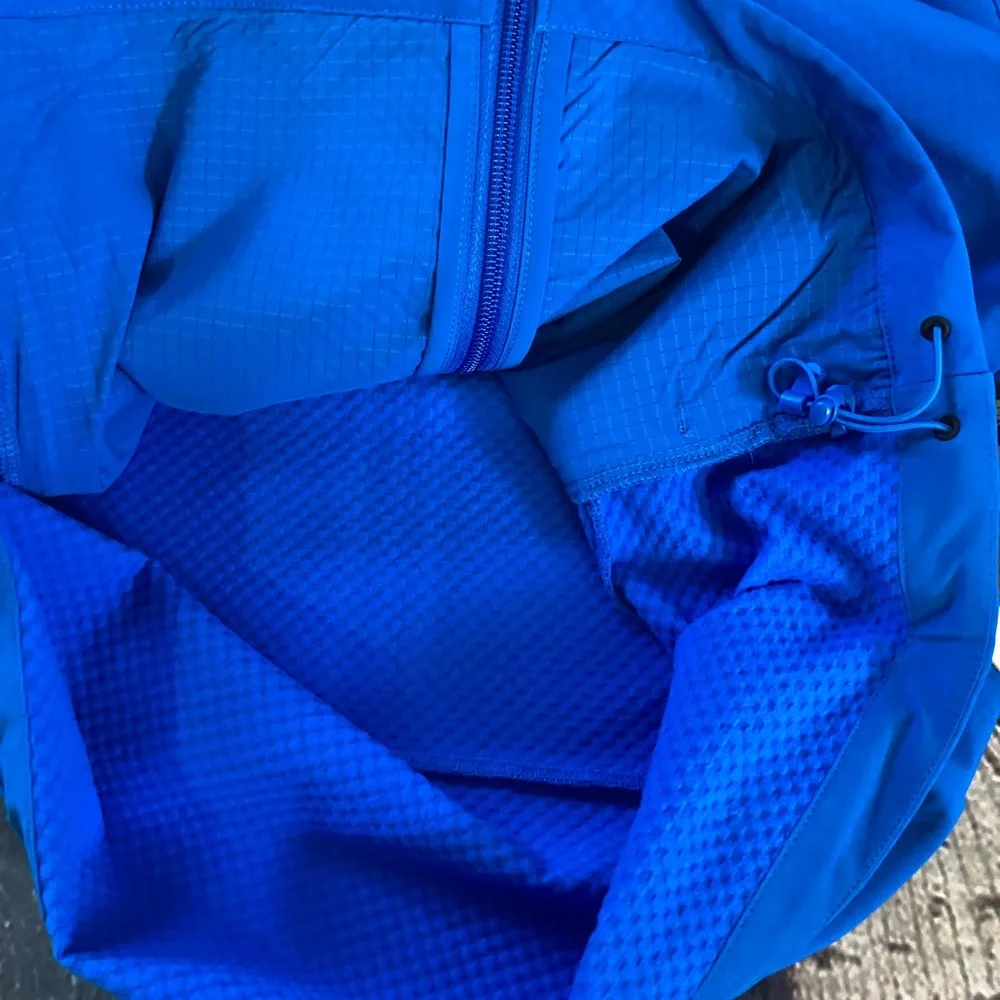 🐬 The North Face Tech Approach SoftShell Jacket